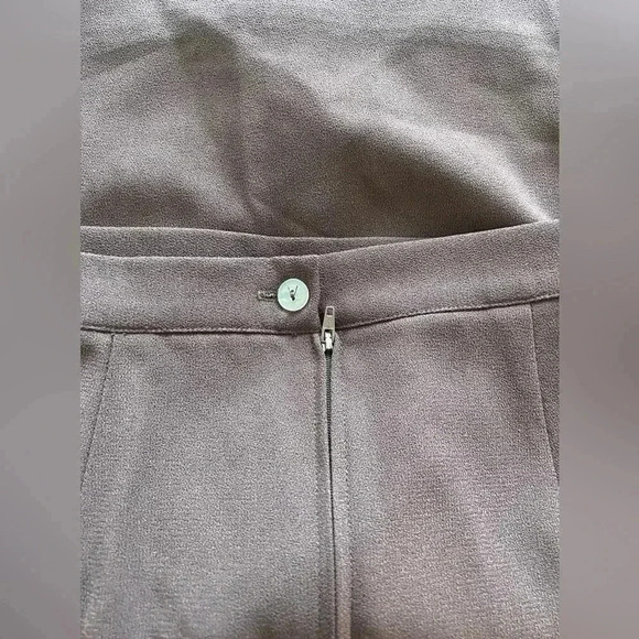 Expressions Brown Zip Front Skirt Suit Size 6 - Picture 10 of 12